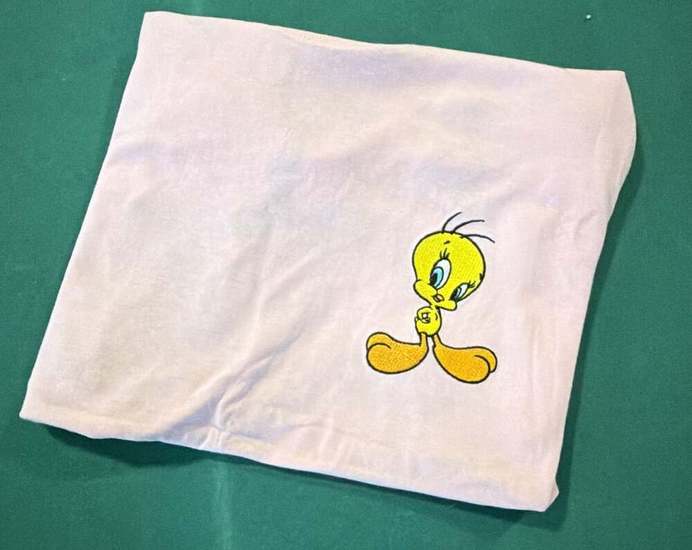 Looney Tunes T-Shirt Size XS Pink Graphic Tweety Bird Bugs Bunny